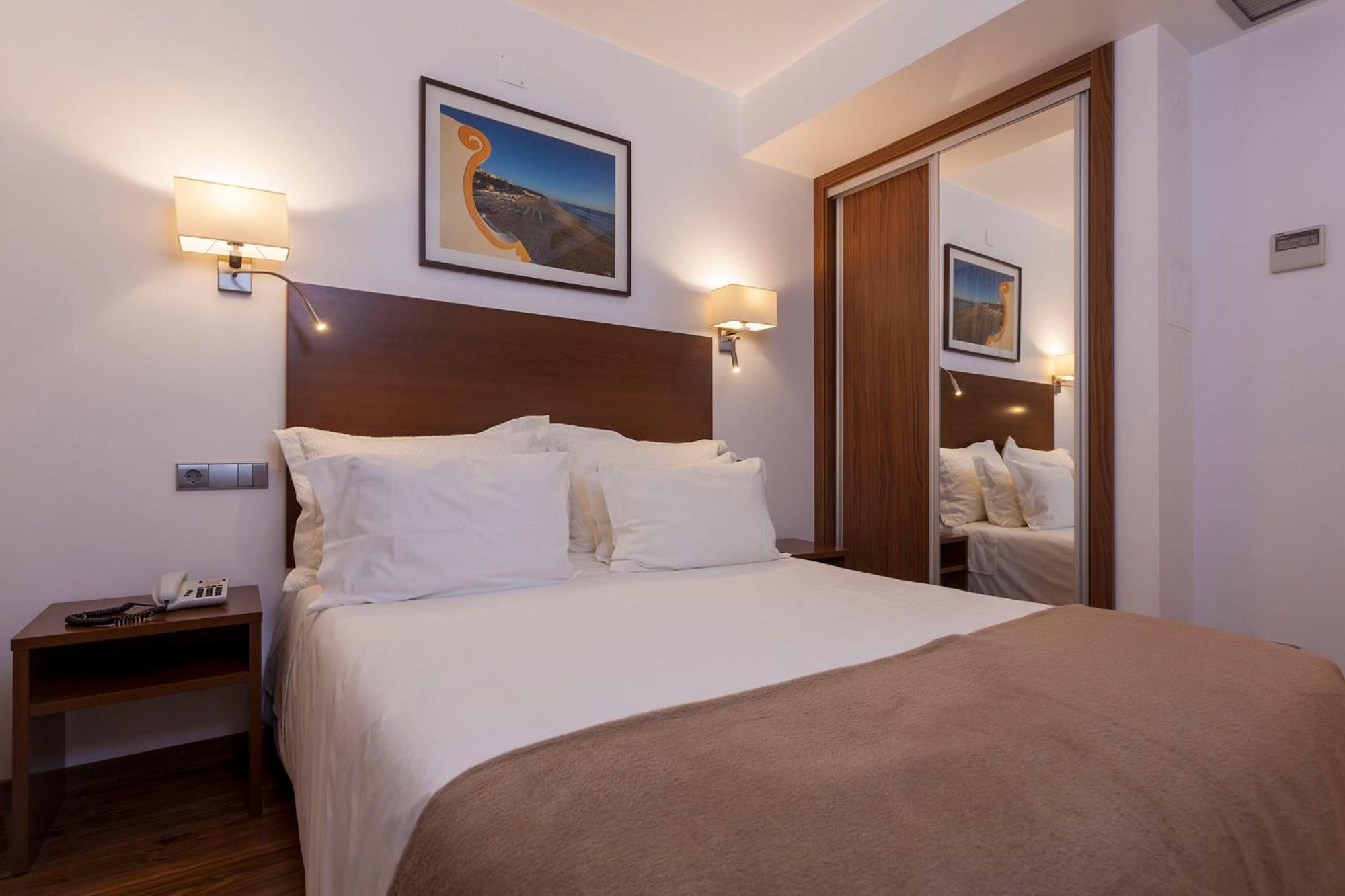 Hotel Miramar - São Pedro de Muel Buitenkant foto